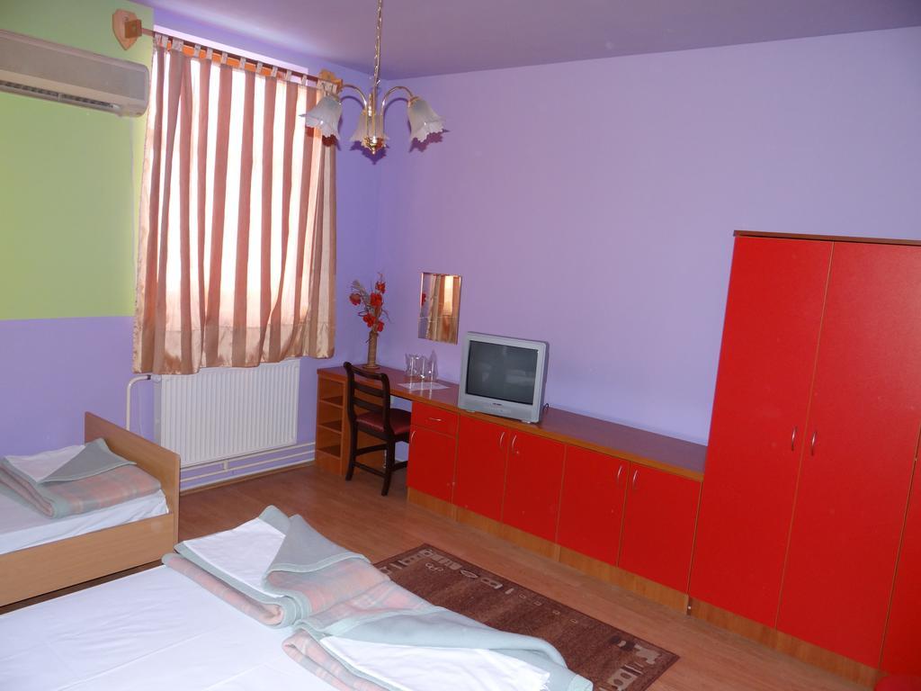 Nasa Tvrdava Guest Accommodation Nowy Sad Zewnętrze zdjęcie
