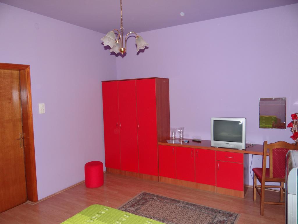 Nasa Tvrdava Guest Accommodation Nowy Sad Zewnętrze zdjęcie